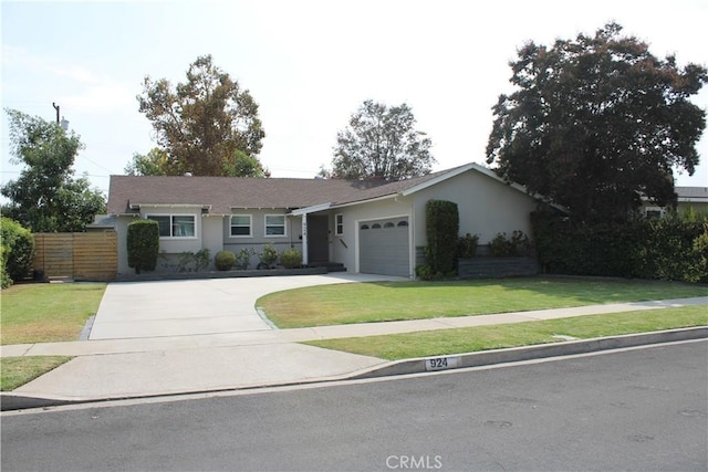 924 Oleander St, Brea, CA 92821 - ranch-style home featuring stucco siding, driveway, and an attached garage