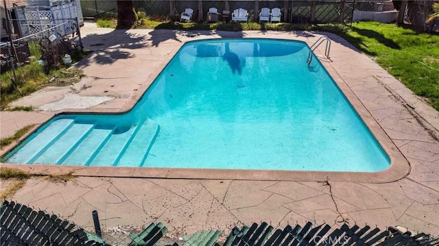 41695 Mayberry Ave, Hemet, CA 92544 - view of swimming pool featuring a patio