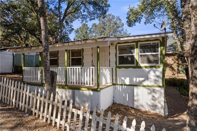 view of front of property with a porch