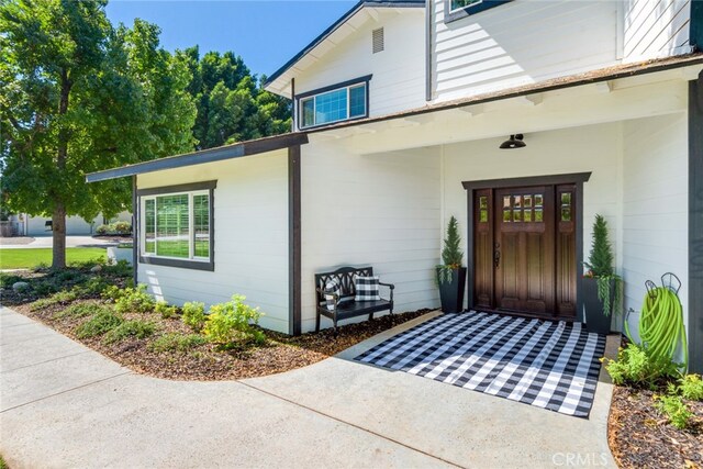 view of entrance to property