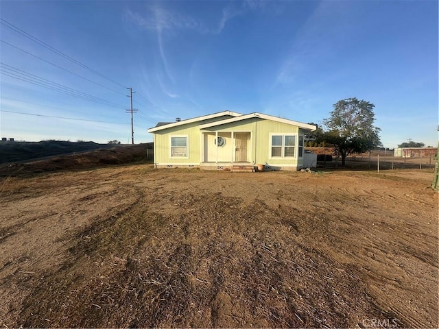 view of front of property