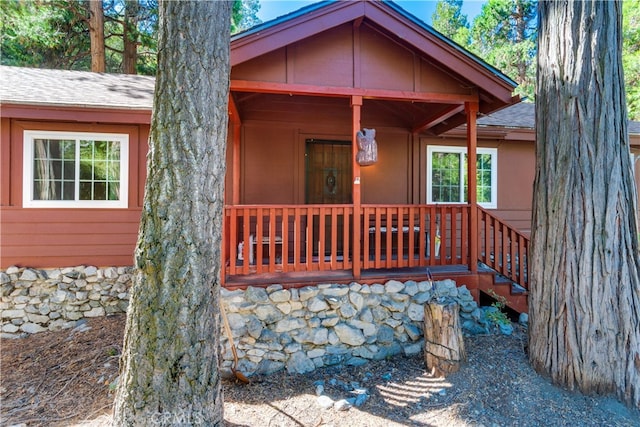 view of front of house featuring a porch