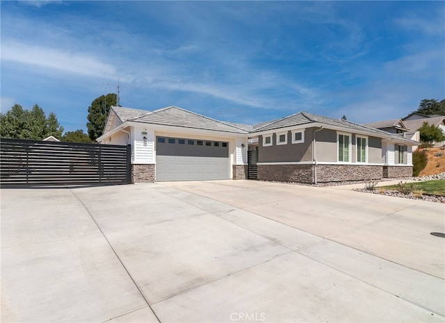 view of front facade featuring a garage