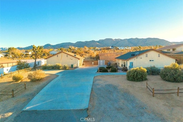 view of front of house with a mountain view