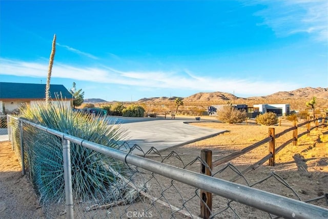 view of property's community with a mountain view