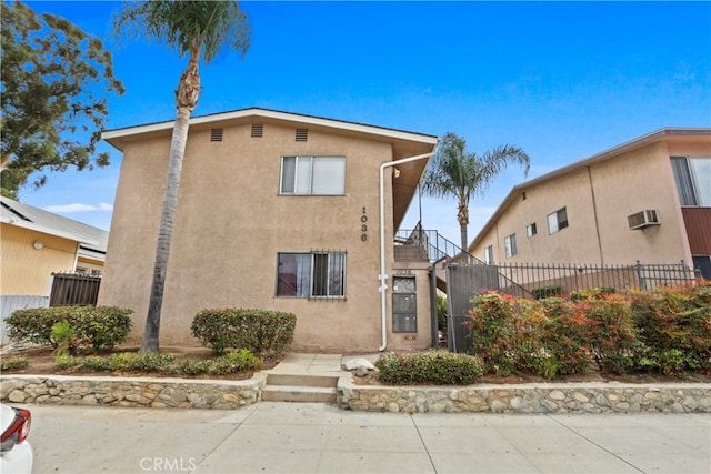 Listing photo 2 for 1036 Chestnut Ave, Long Beach CA 90813