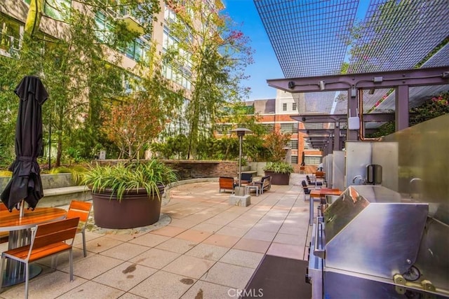 1100 S Hope St Unit 1507, Los Angeles, CA 90015 - view of patio with outdoor dining space