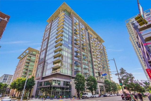 1100 S Hope St Unit 1507, Los Angeles, CA 90015 - view of building exterior
