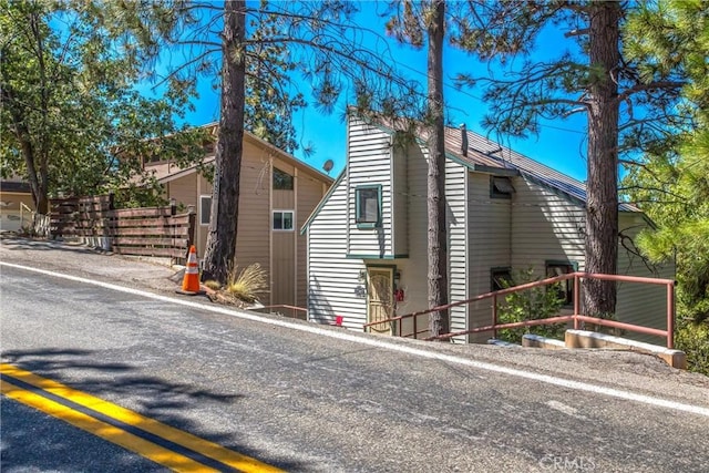 30421 Live Oak Dr, Running Springs, CA 92382 - view of property exterior