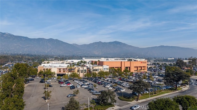 bird's eye view featuring a mountain view