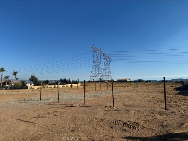 12365 Farmington St, Oak Hills, CA 92344 - photo 10