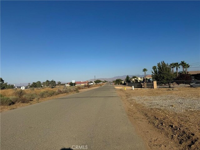 12365 Farmington St, Oak Hills, CA 92344 - photo 12