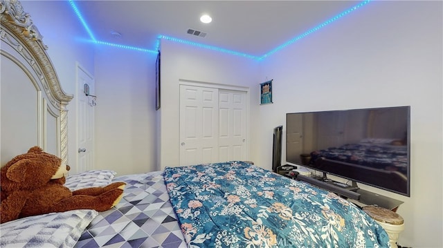 bedroom featuring a closet