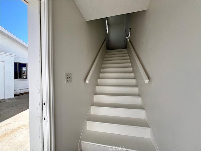 11012 Matilija Rd, Apple Valley, CA 92308 - photo 13