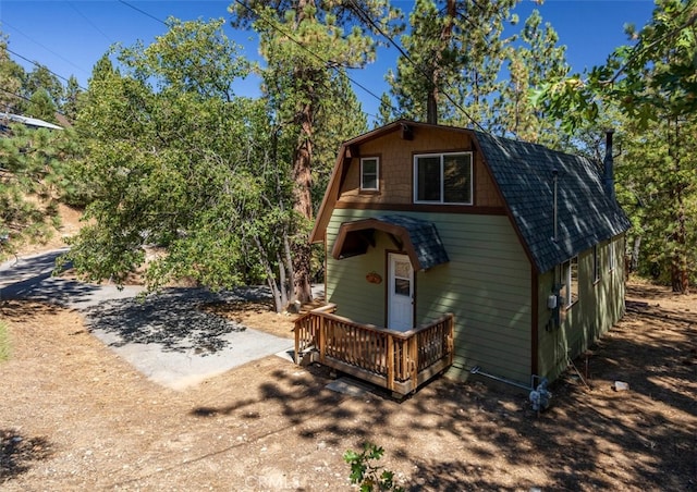 view of outbuilding