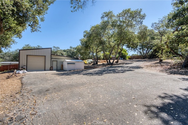 view of yard with a garage