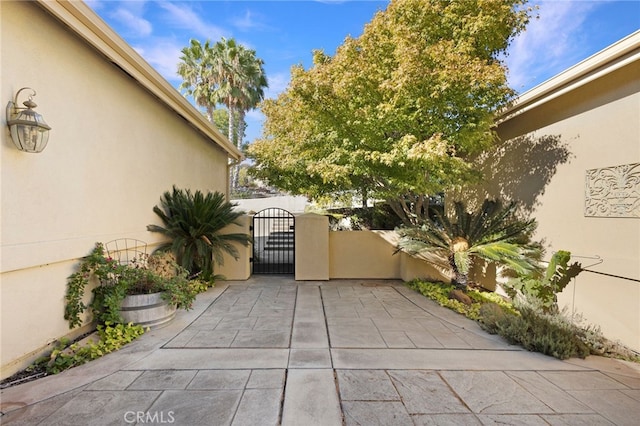 3185 Via Casita Pl, Chico, CA 95928 - view of patio featuring a gate