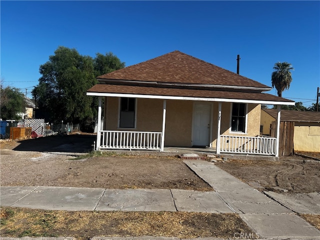 view of front facade featuring a porch