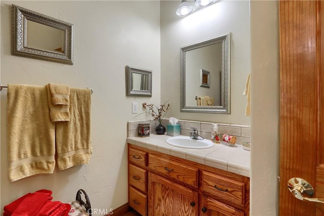 bathroom featuring vanity