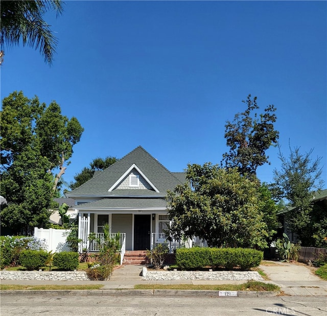 view of front of house with covered porch