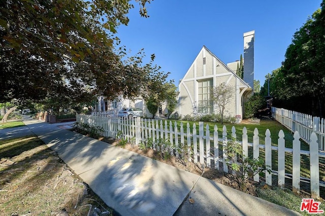 view of front of house