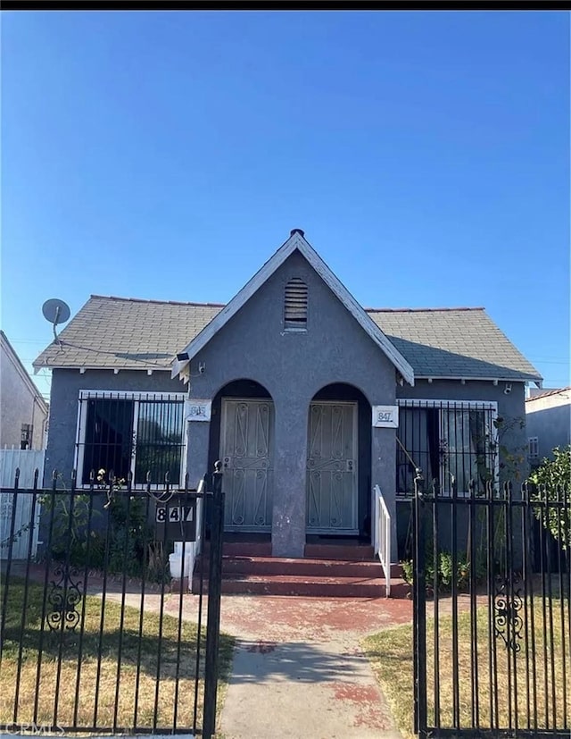 view of front facade featuring covered porch