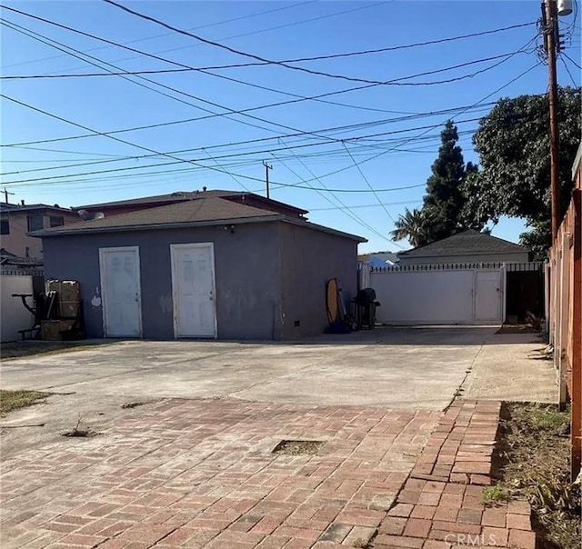 view of outbuilding