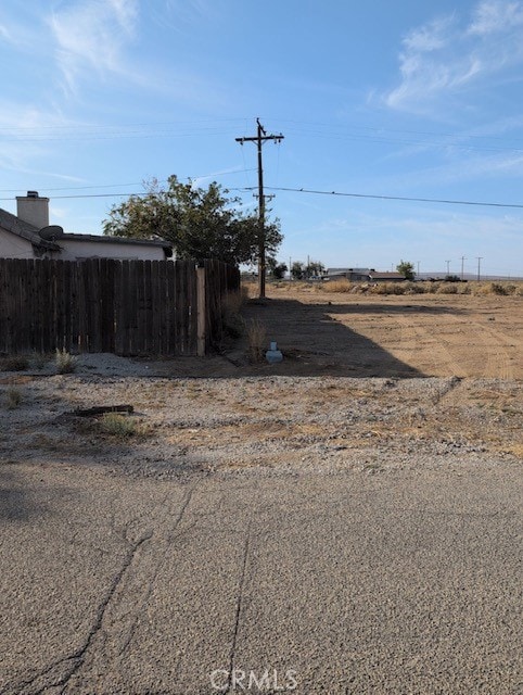 Listing photo 3 for 0 Viburnum Ave, California City CA 93505