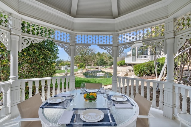 view of sunroom / solarium