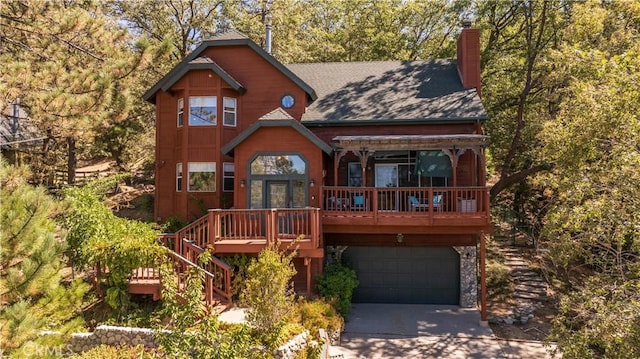 view of front of property featuring a garage