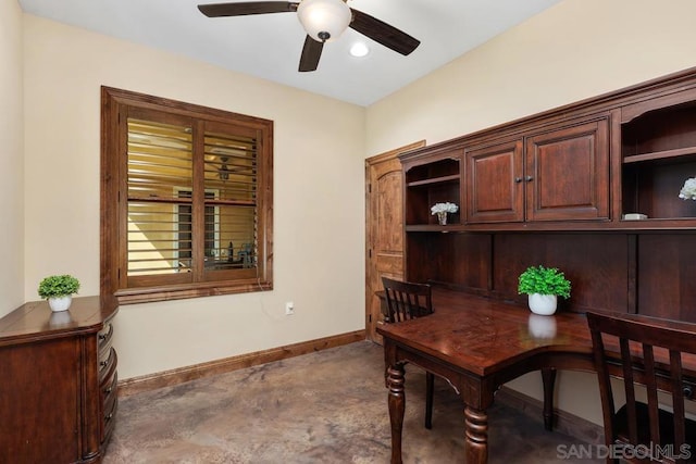 office area with ceiling fan