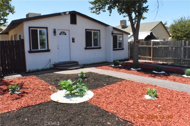 view of front of house