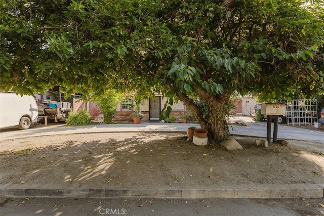 view of obstructed view of property