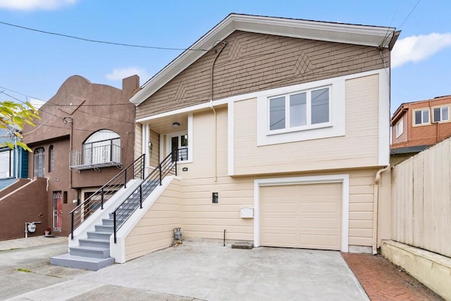 view of front facade with a garage