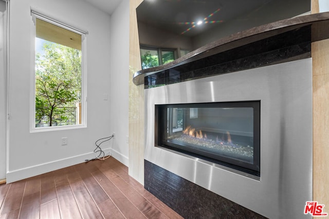 room details featuring hardwood / wood-style floors