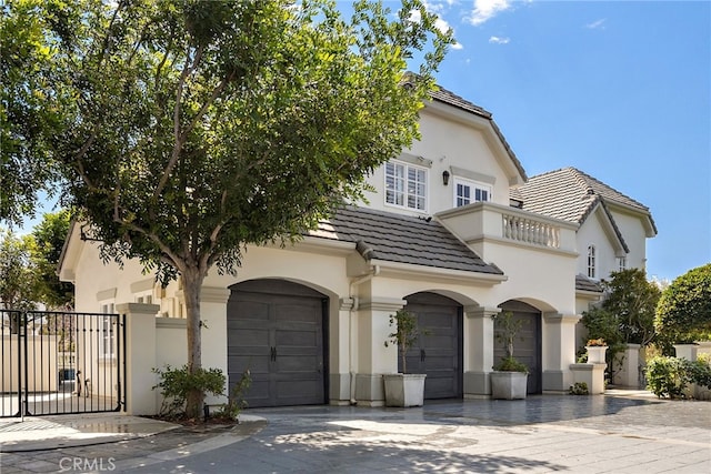 view of front of house featuring a garage