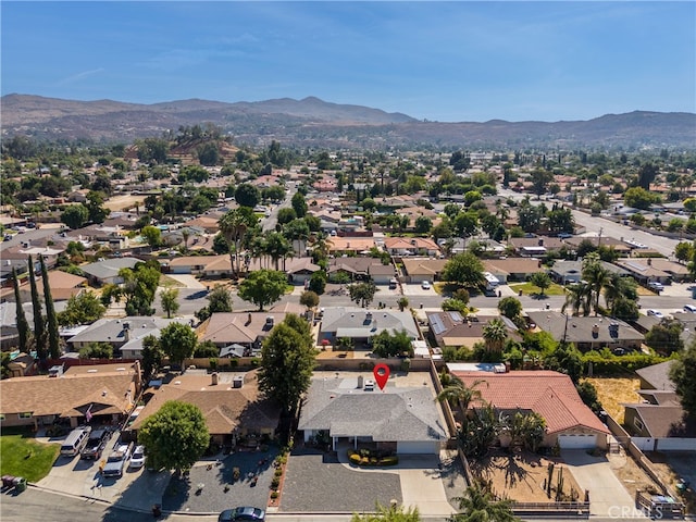 drone / aerial view featuring a mountain view