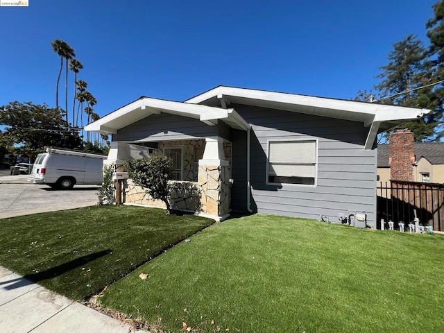 view of front of home with a front yard