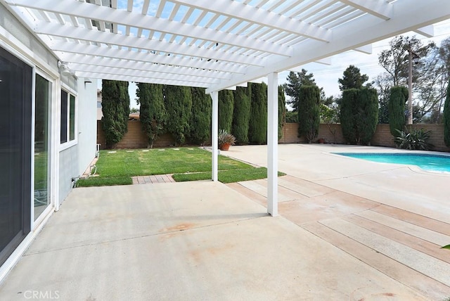 view of patio featuring a pergola