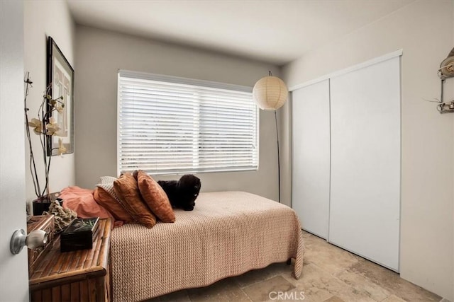 bedroom with a closet