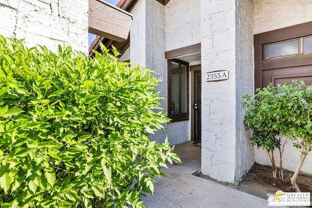 view of doorway to property