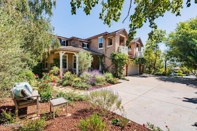 view of front of property featuring a garage