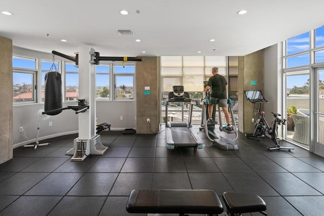 gym featuring recessed lighting, visible vents, and baseboards