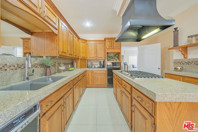 kitchen featuring tasteful backsplash, extractor fan, black appliances, sink, and crown molding