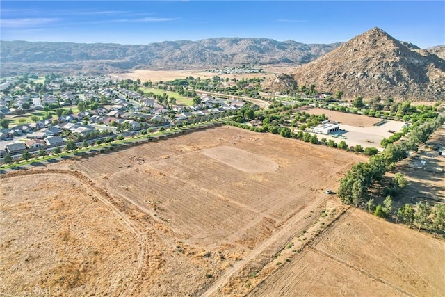 Listing photo 3 for 25350 California Ave, Hemet CA 92545