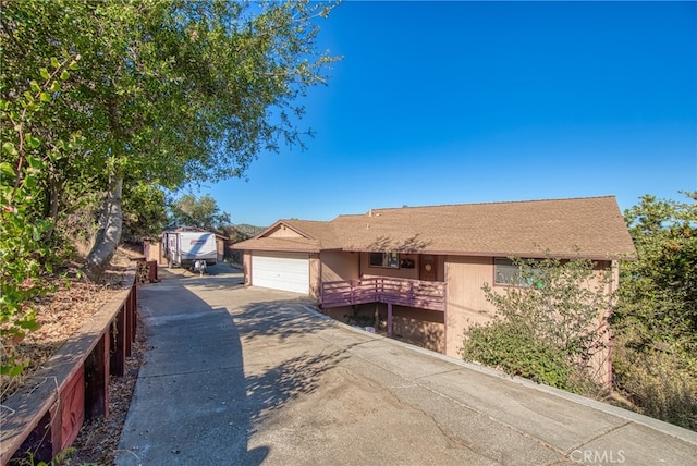 view of front of house with a garage