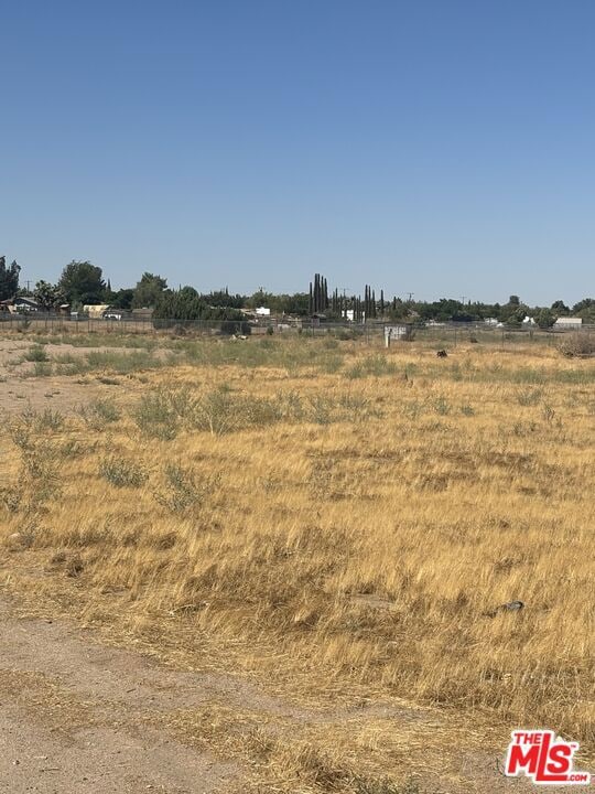 Listing photo 2 for 0 Main St, Hesperia CA 92345