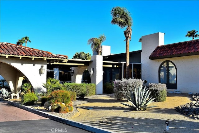 view of mediterranean / spanish-style house