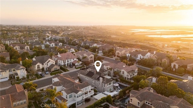 view of aerial view at dusk