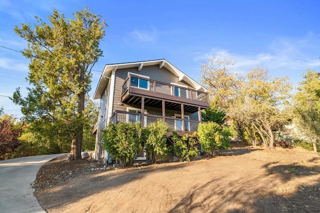 view of front of property featuring a deck